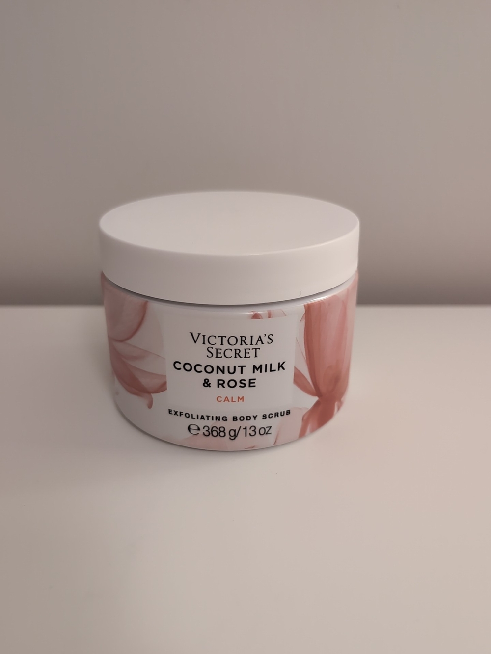 Victoria's Secret Coconut Milk & Rose Exfoliating Body Scrub